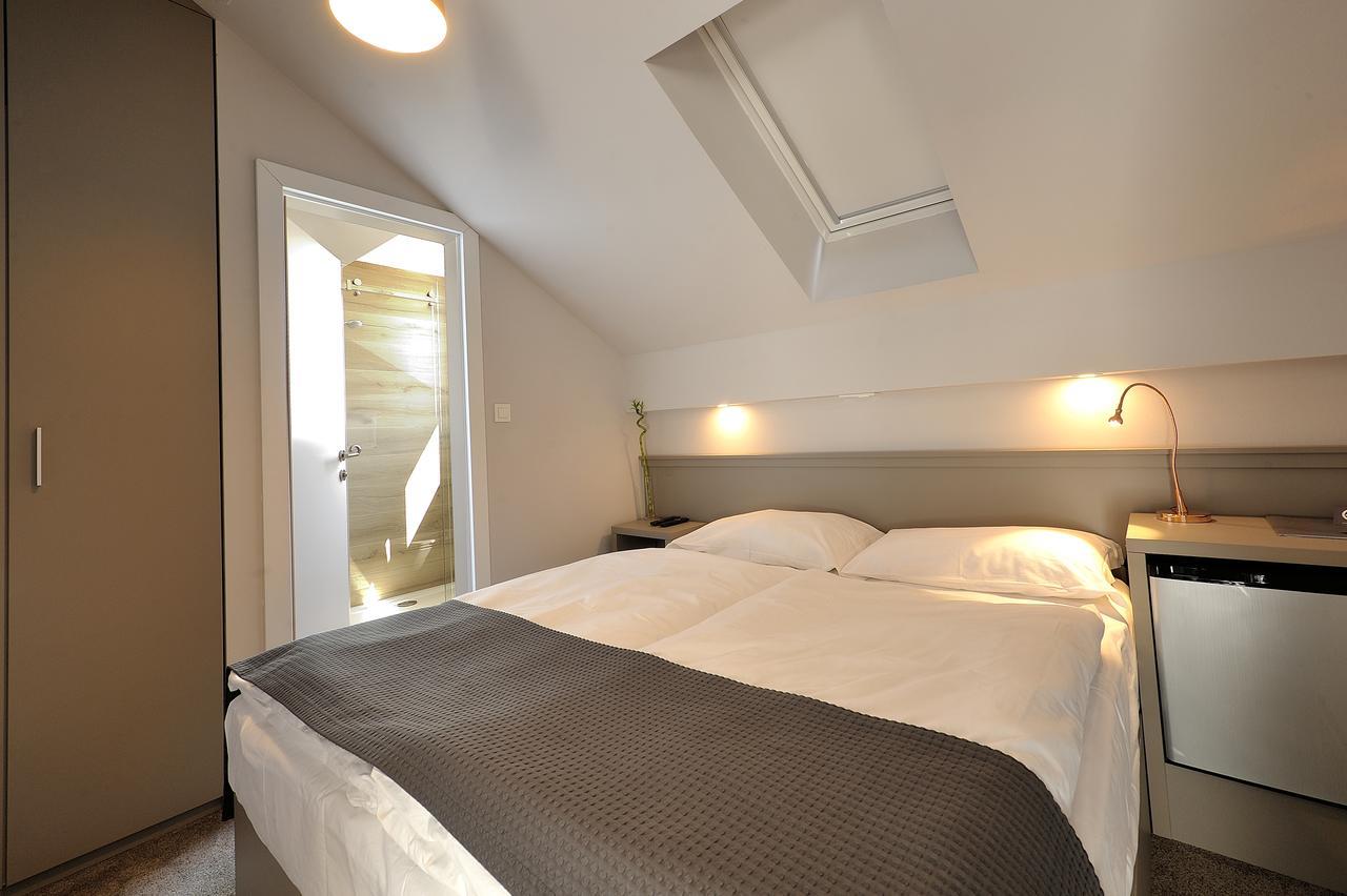 Deluxe Villa No.10 - Rooms & Apartments Mandre Extérieur photo